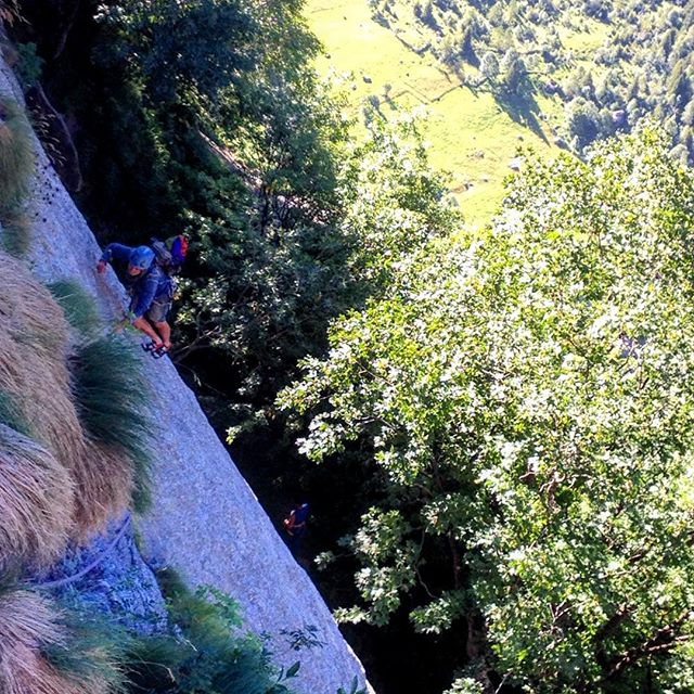 Beautiful day out in Val Di Mello. Here on the first pitch of a classic 14 pitch route that overlooks the valley. We were pleased by the best weather possible and climbed alpine granite as solid as can be. One crack line from bottom to top with mainly lieback type  of climbing.