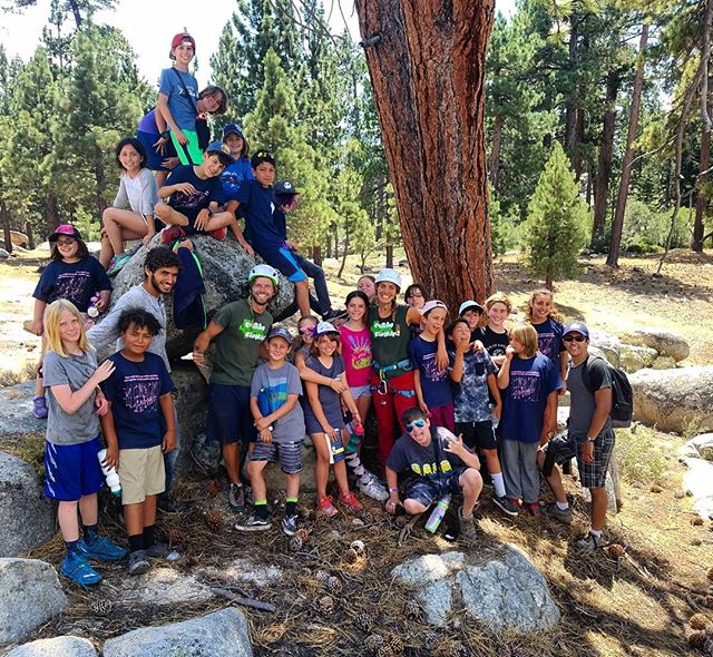 Yesterdays awesome climbing crew in Big Bear. We were all  psyched to see these little ones treating each other so responsible and respectful. Many of them learned how to belay and applied some awesome safety protocols.... yes! They are hooked  thanks @briahnna_music for being the best supporter we could have asked for. Go team Chillino.