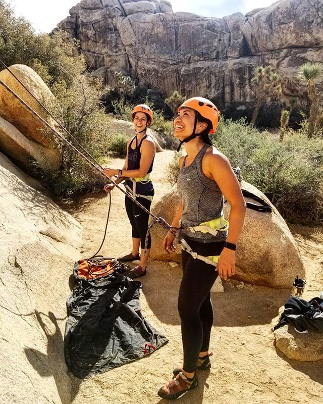 Amazing day in Joshua Tree with @ericasedge and @dinaelkd. Thanks for coming out and crushing it from beginning  to end. Your strong attitude and motivation to climb and learn was so amazing to witness. Cant wait to teach more and spend time on the rocks again ?‍♀️?