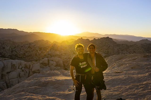 Good Times with @kalalaukid in Joshua Tree last Spring. I can't wait to collect more amazing experiences with some of you this season. The community is growing and I am psyched to see us all stepping it up a notch with every climbing sesh... very inspiring. To mention some crushers ? @pearlmanimal@jordothegreat@danzaconelviento@the_cosmic_climber@kendallanneyoga@mitziacosta@mattsonaction@anna_circus@acrodelicyogaPs @jordothegreat I got the short guy beta for the "thumb" ?